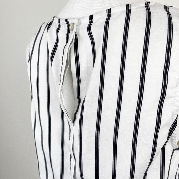 Papaya Black White Striped Relaxed Tank Top Keyhole Back Blouse Size Medium - Picture 4 of 6